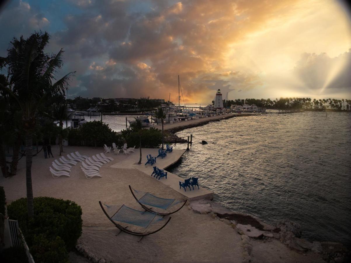 Faro Blanco Resort & Yacht Club Marathon, Curio By Hilton Exterior photo