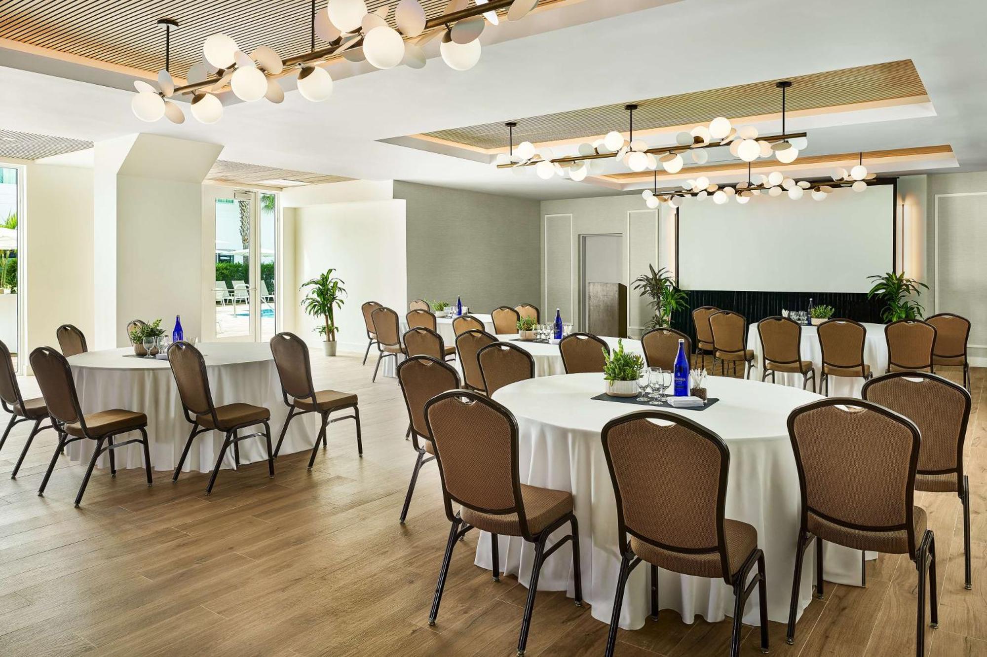 Faro Blanco Resort & Yacht Club Marathon, Curio By Hilton Exterior photo