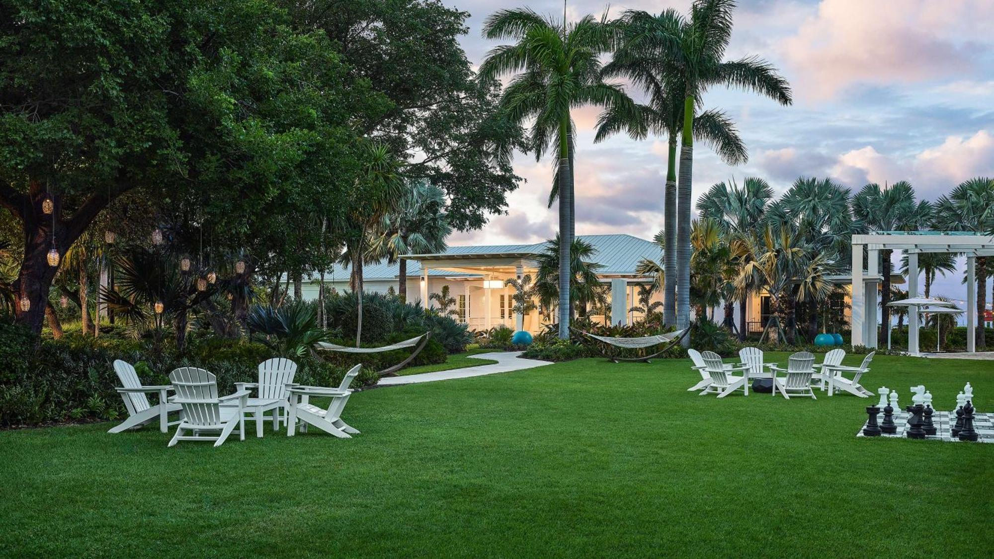 Faro Blanco Resort & Yacht Club Marathon, Curio By Hilton Exterior photo