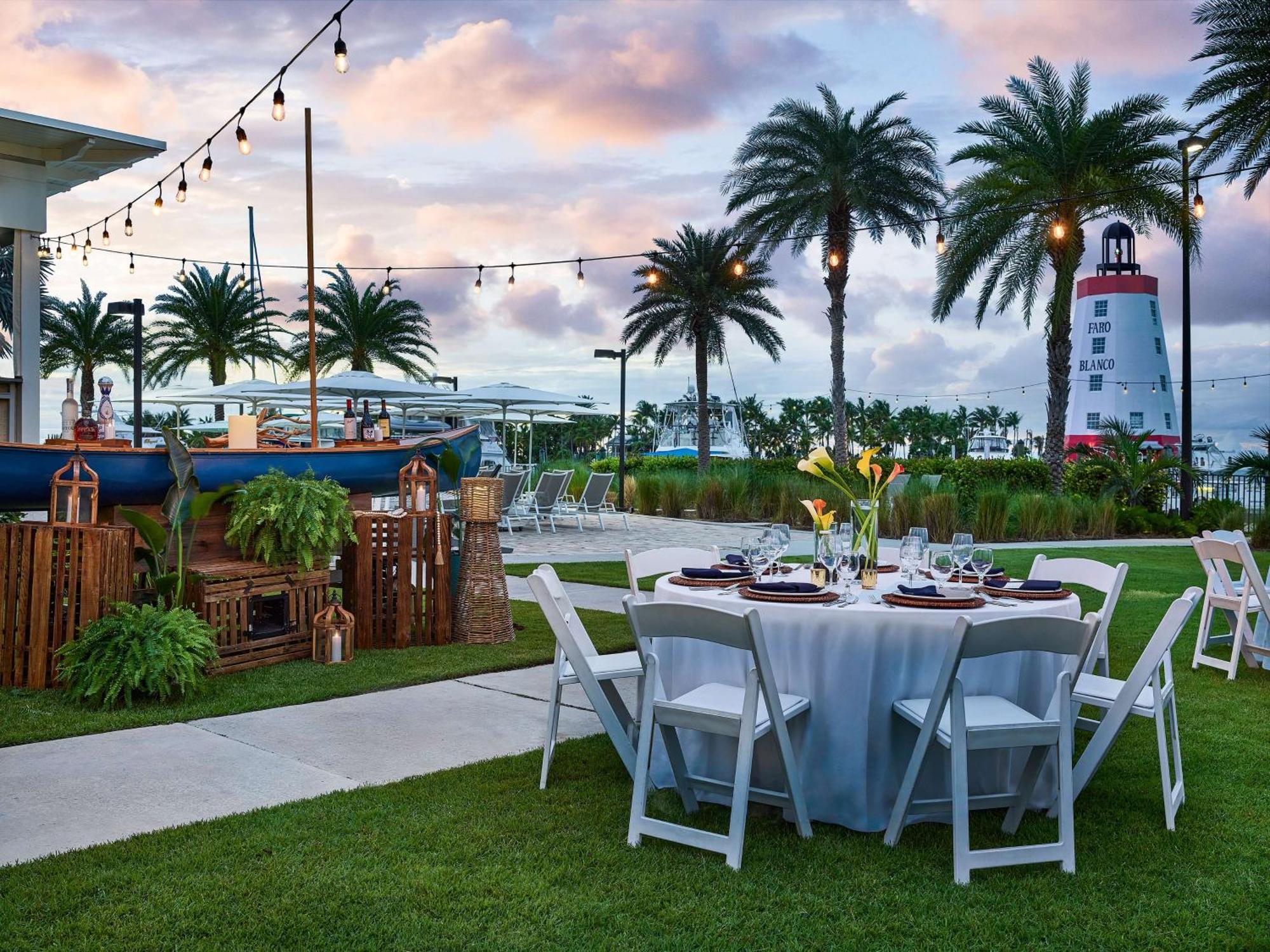 Faro Blanco Resort & Yacht Club Marathon, Curio By Hilton Exterior photo
